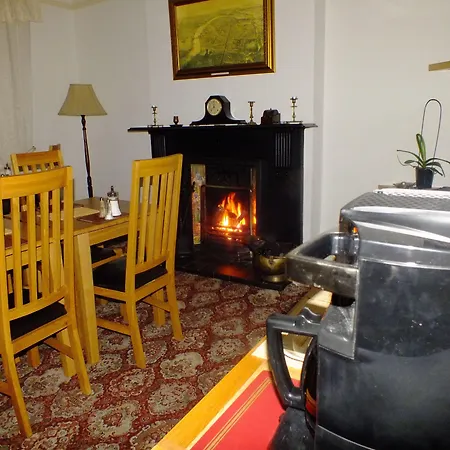 Chester Brooklands Bed & Breakfast-3