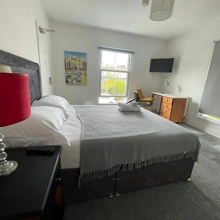 Golden Triangle Rooms-3