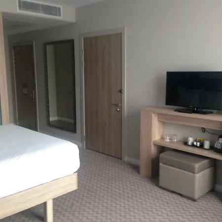 Hampton By Hilton Glasgow Central-2