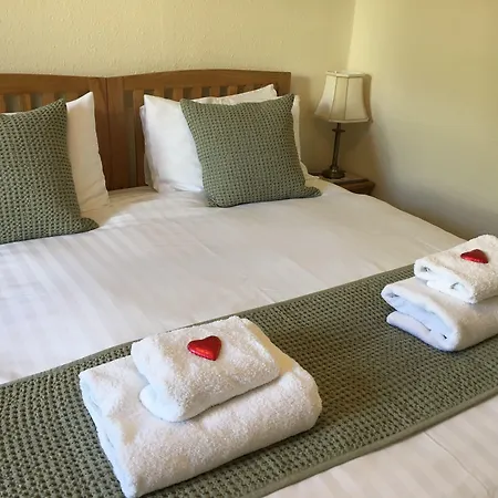 May Cottage B&B-2