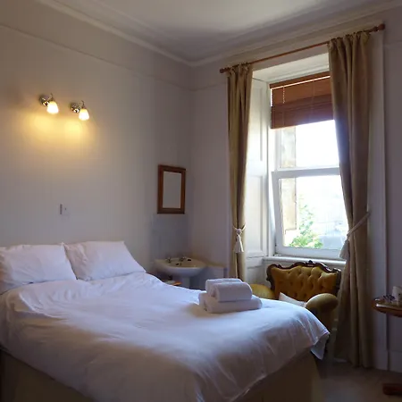 Castle Viewpoint B&B-2