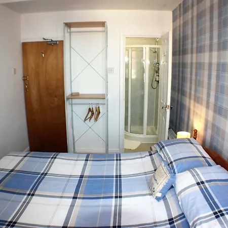 Kenways Guest House-2