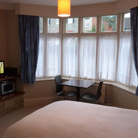 Amherst Guesthouse-2