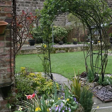 Alexandra Court-3