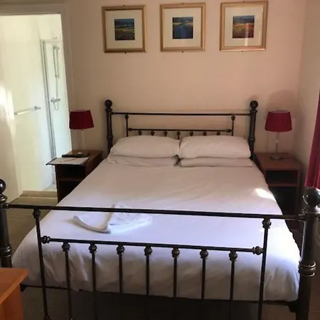The Admirals Inn Guest House-2