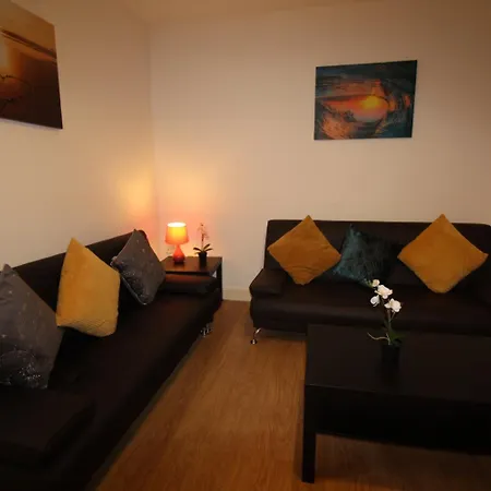 Peartree House-3