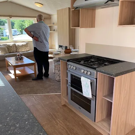Parkdean Static Caravan On Cherry Tree Holiday Park-2