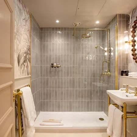The Capital Hotel, Apartments & Townhouse - Small Luxury Hotels Of The World-3