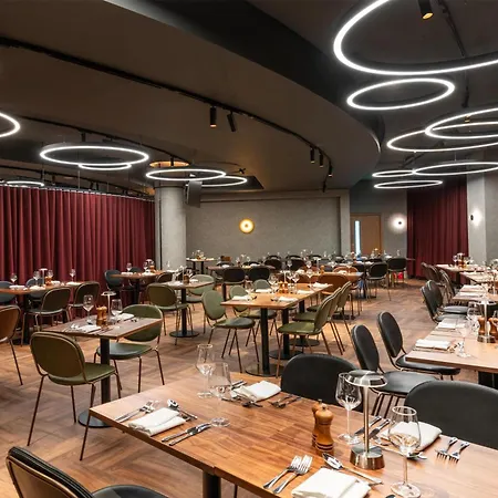 Radisson Red London Twickenham-2