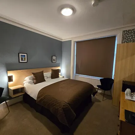 Hazeldene Guest House-3
