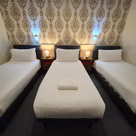 Victorin House - All Rooms Are En-Suite-3