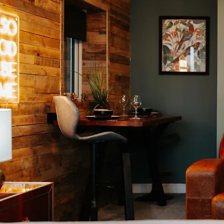 Boutique Shrewsbury Suites-3