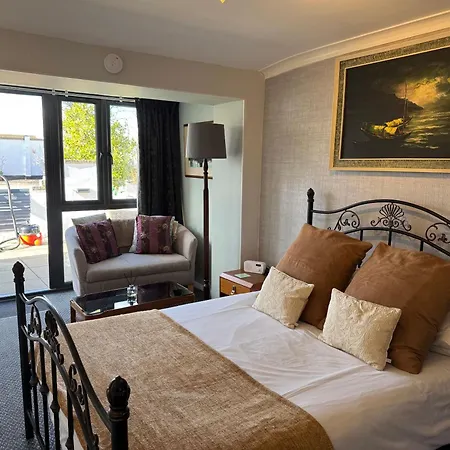 Knights Court Hotel-2