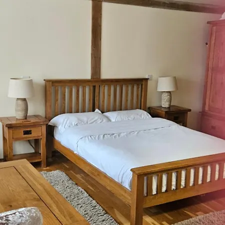 Sabine Barn-2
