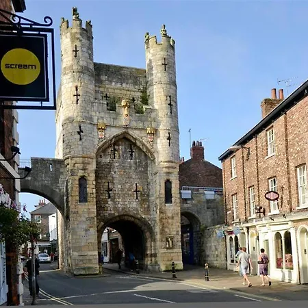 City Centre Private Parking-2