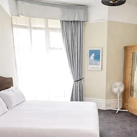 Brighton House-3