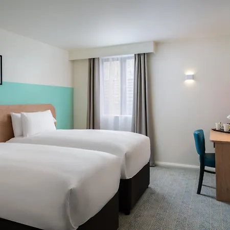 Garner Hotel Lincoln By Ihg-2