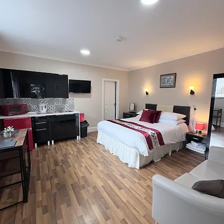 Roger Ground Guest House-2