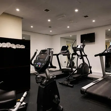 Sandman Signature London Gatwick Hotel-2