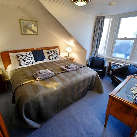 Burnside Guest House-2