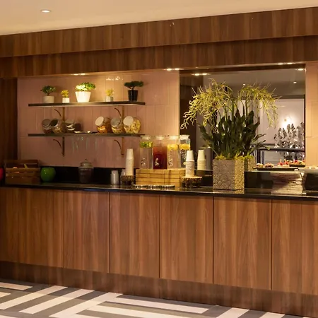 Hilton Glasgow-3