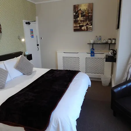 3 Norfolk Square-3