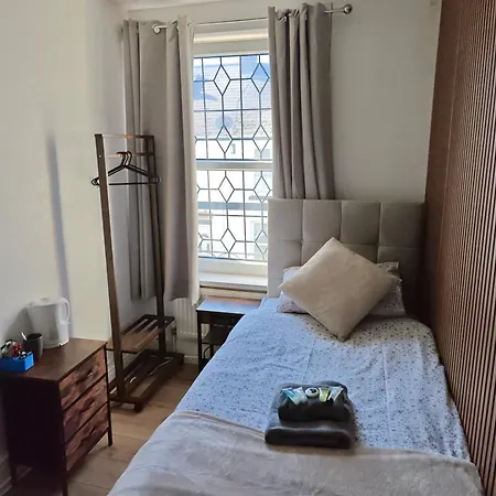 Wessex Guest House-3