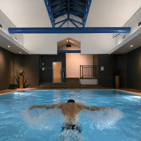 Sandman Signature London Gatwick Hotel-3