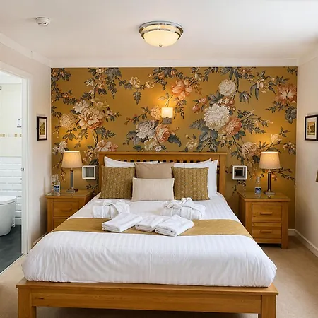 Riviera Lodge Hotel-3