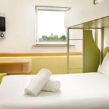 Ibis Budget Sheffield Arena-3