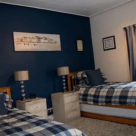 Mere Cottage B & B-2