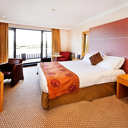 Reading Lake Hotel-2
