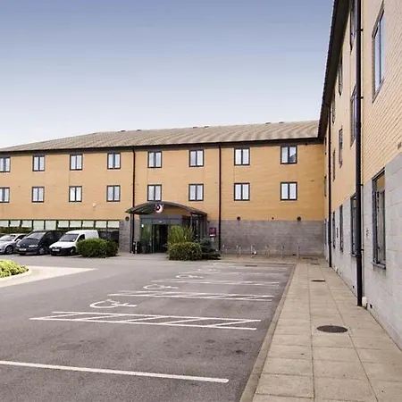 Premier Inn Sheffield Meadowhall-2