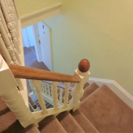 Lacey'S Bed & Breakfast-3