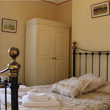 Bail House-3