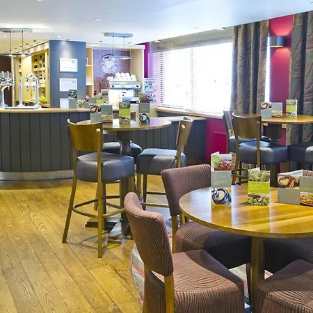 Premier Inn Glasgow City - George Square-2