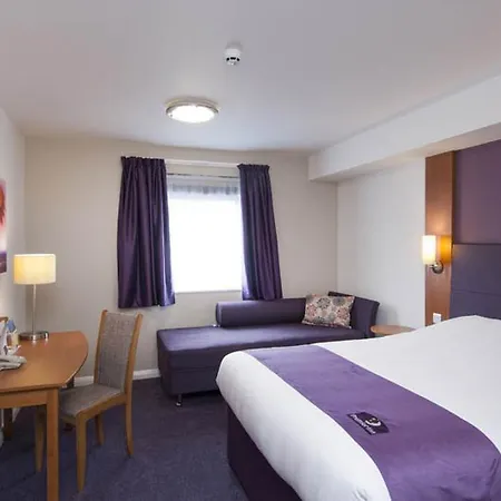 Premier Inn Glasgow City - George Square-3