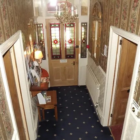 Hillcrest Guest House-2