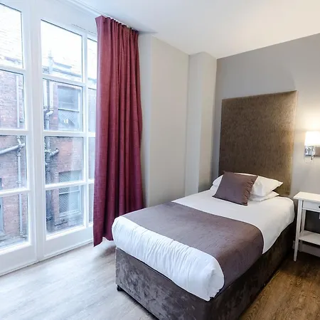 High Street Townhouse Aparthotel-3