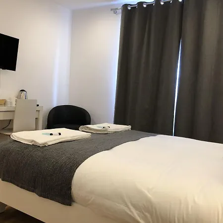 Craigtay Apartment Hotel-2