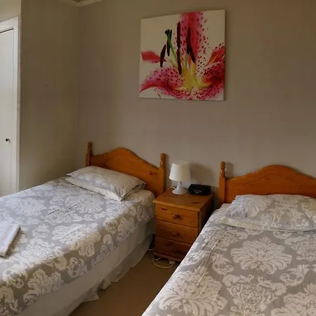 Errolbank Guest House-3