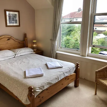 Errolbank Guest House-2