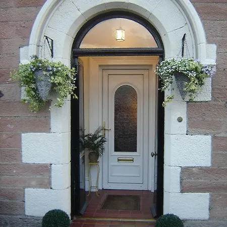 Strome Lodge-2