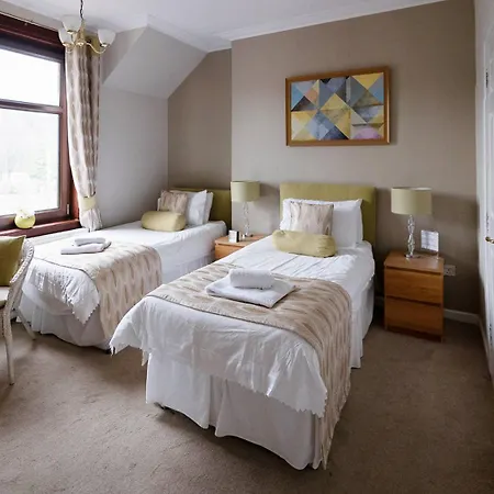 Linden Guest House-2