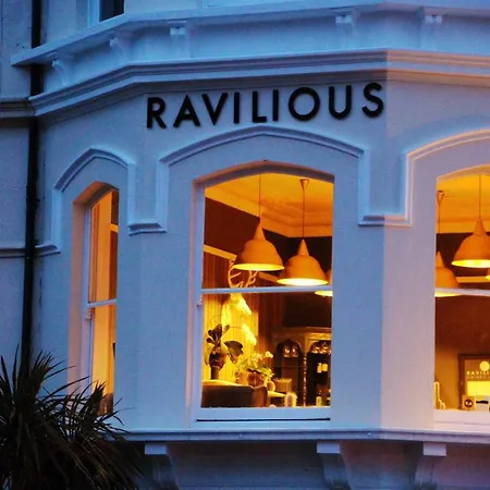 Ravilious-2
