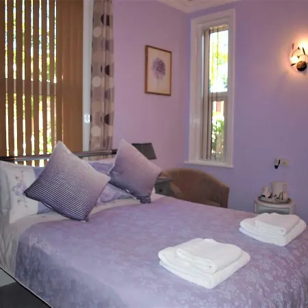 St. Margaret'S Lodge Guest House-3