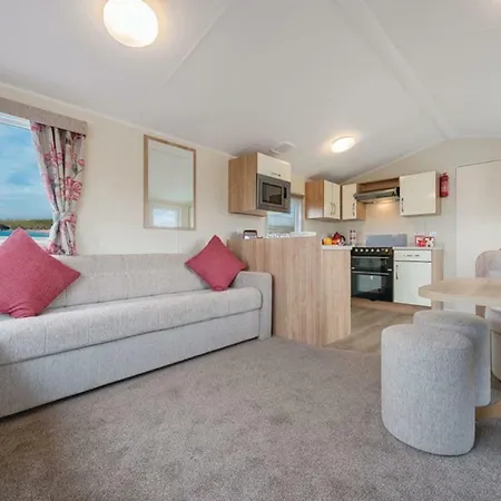 Chesil Vista Holiday Park-2
