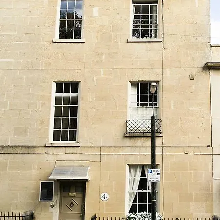 No 4 Ainslie'S Belvedere B&B-3
