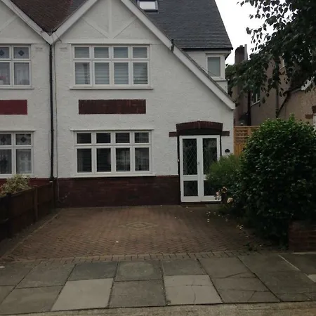 Whitton B&B-3