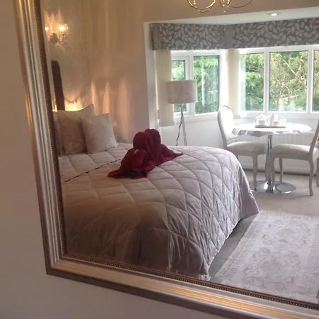 Oakleigh House-2